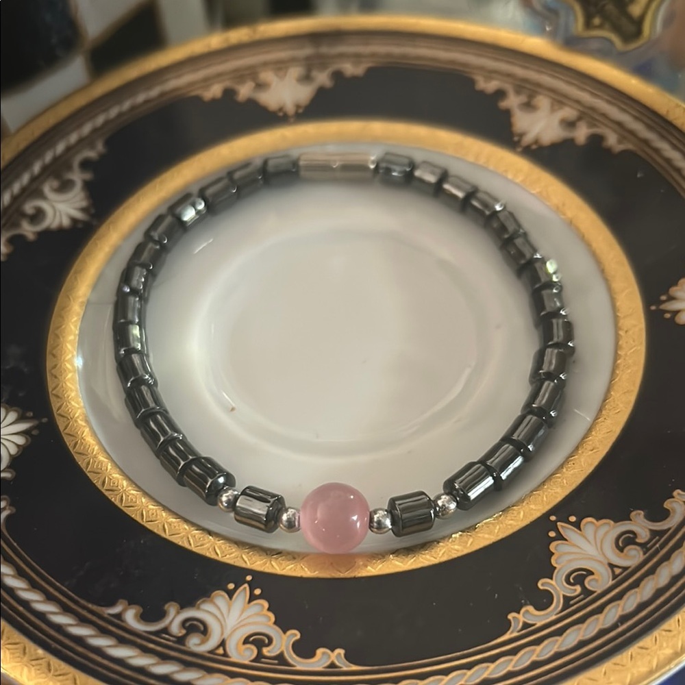 Hematite & Pink Glass Cats Eye Stretch Bracelet